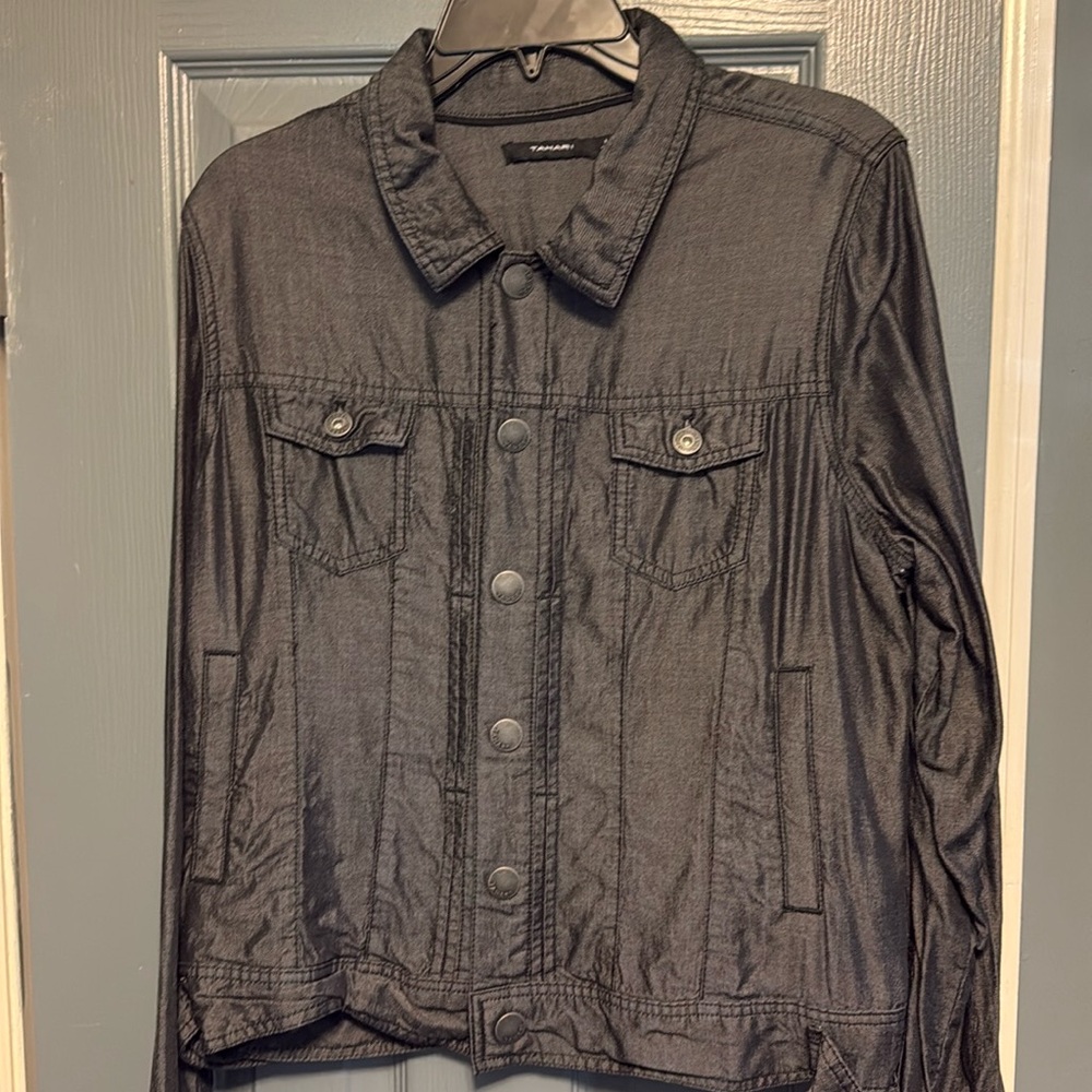 Womans light weight Tahari jacket